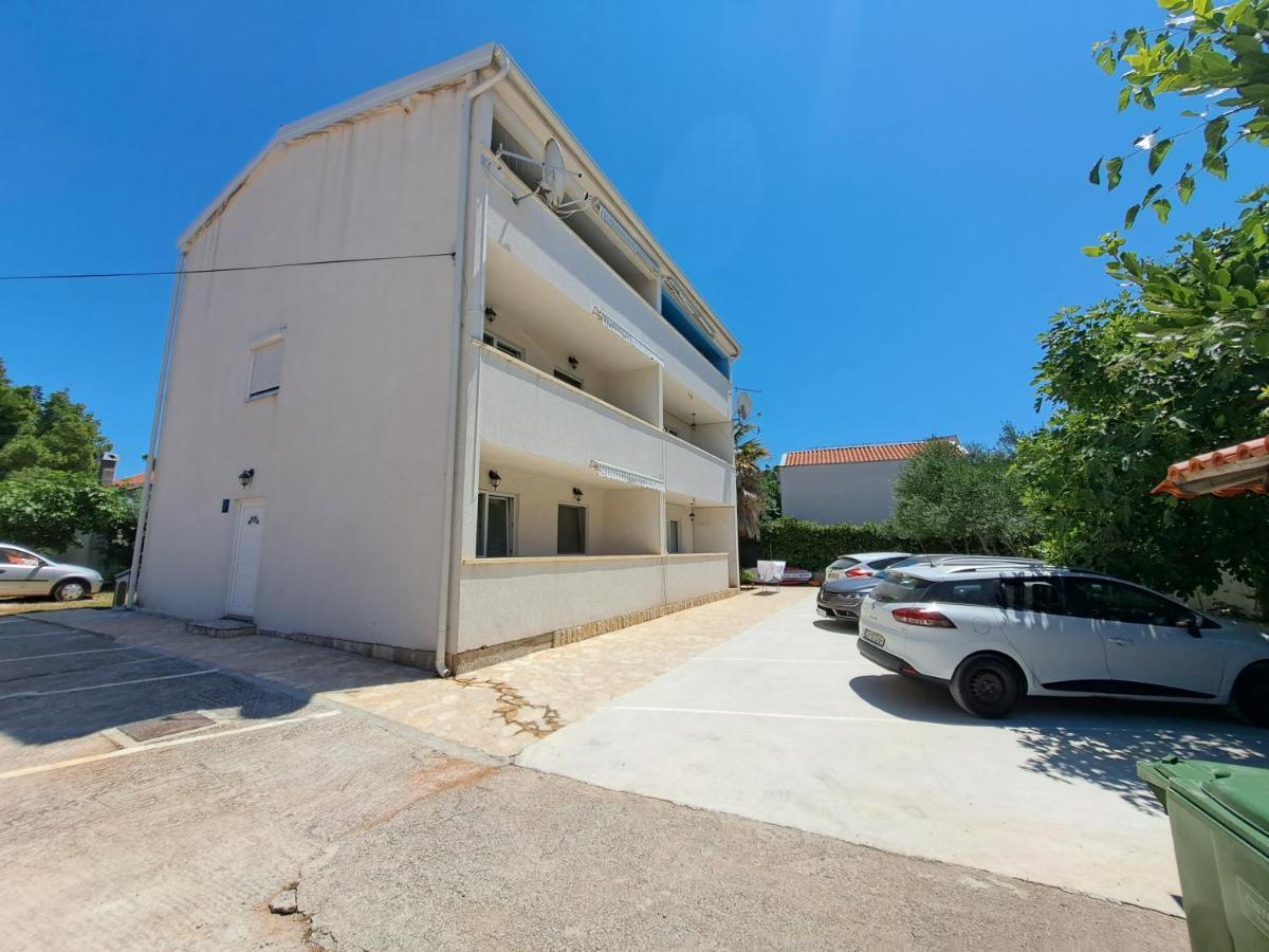Apartmani Postonjski Привлака Экстерьер фото